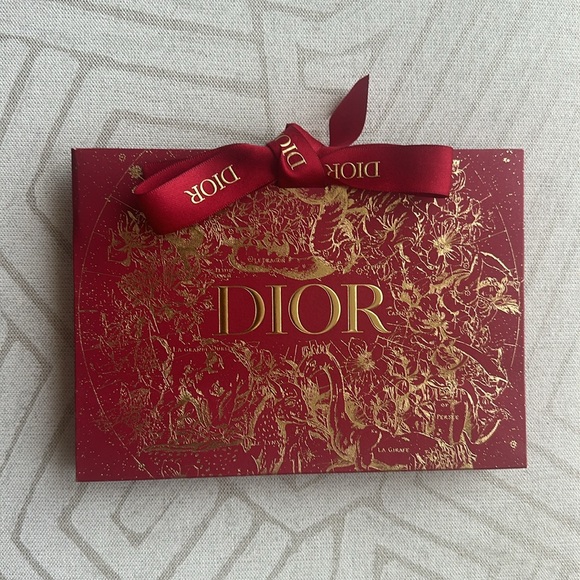 Dior Lunar Year gift bag - Picture 6 of 6